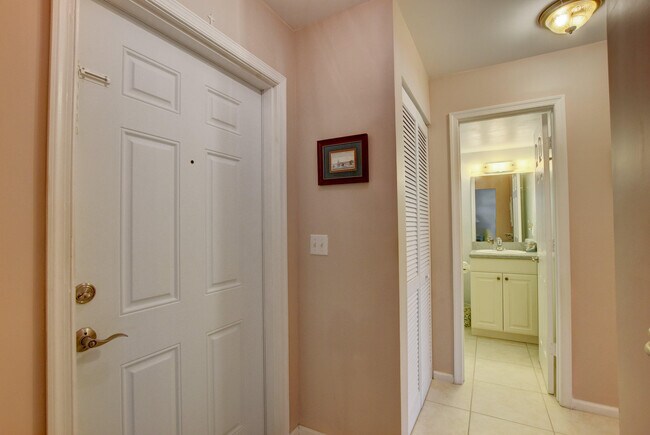 29 Colonial Club Dr photo'