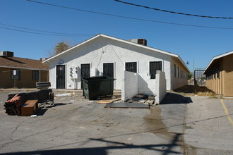 Frontier North in Las Vegas, NV - Building Photo - Building Photo