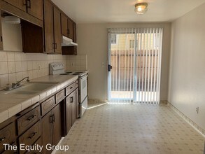 633 S Court St in Visalia, CA - Building Photo - Building Photo