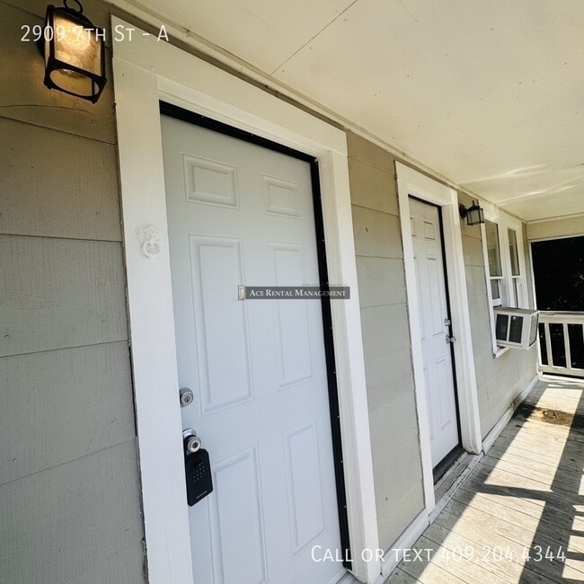 property at 2909 7th St