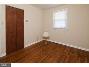 203 Bluefield Rd in Newark, DE - Foto de edificio - Building Photo