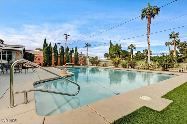 property at 1914 Ottawa Dr