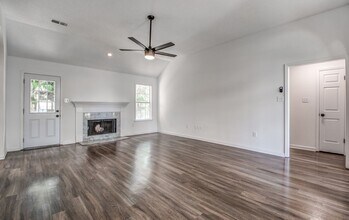 5624 Annandale Dr in Memphis, TN - Building Photo - Building Photo