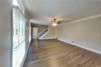 290 Farm Track in Roswell, GA - Building Photo - Building Photo