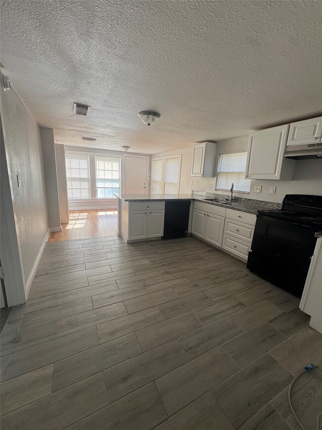 property at 512 Rice St