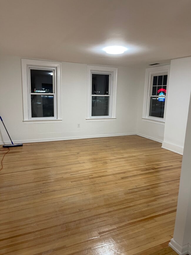 326 Cottage Grove Rd, Unit 2