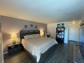 9900 Georgia Ave, Unit 308 in Silver Spring, MD - Building Photo - Building Photo