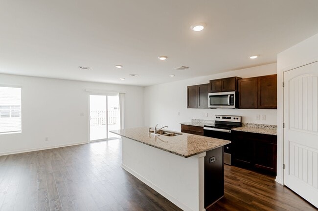 7339 Tulip Trestle Ct in Northport, AL - Building Photo - Building Photo