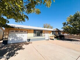 936 E 7th Dr in Mesa, AZ - Building Photo
