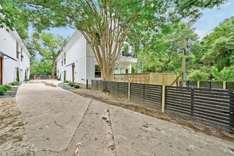 1109 W Annie St in Austin, TX - Building Photo - Building Photo