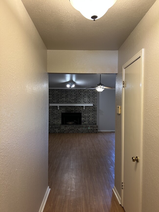 4900 Smoking Oaks Dr in Yukon, OK - Building Photo - Building Photo