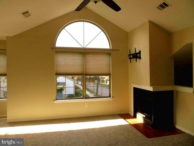 208 Foxmeadow Dr in Royersford, PA - Building Photo - Building Photo