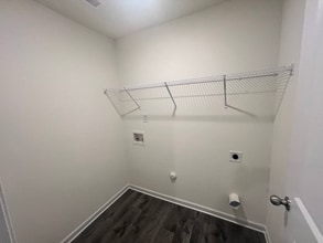 1064 W Bank St in Winston-Salem, NC - Building Photo - Building Photo