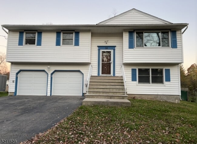 property at 34 Oakwood Ave
