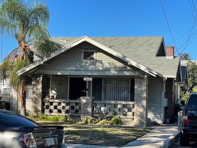 1213 Mariposa St in Glendale, CA - Building Photo - Building Photo