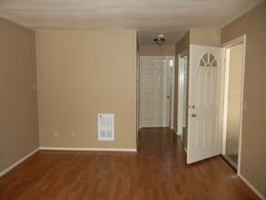 1627 Pentecost Way in San Diego, CA - Building Photo - Building Photo