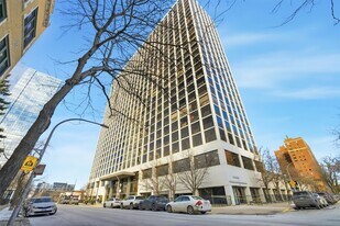 4343 N Clarendon Ave in Chicago, IL - Building Photo