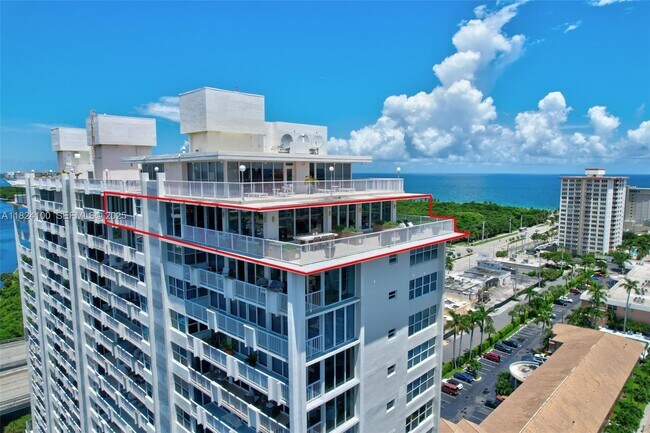 2800 E Sunrise Blvd in Fort Lauderdale, FL - Building Photo - Building Photo