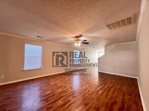 2706 Skyview Downs Dr in Houston, TX - Building Photo - Building Photo