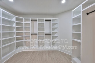 402 E Trinity Ln in Nashville, TN - Building Photo - Building Photo