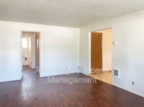 365 Jackson St W in Monmouth, OR - Building Photo - Building Photo