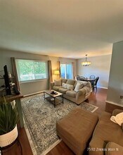 7592 Zinnia Way N in Osseo, MN - Building Photo - Building Photo