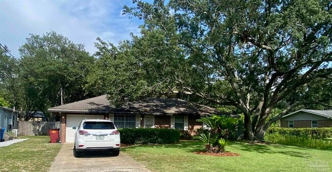property at 1422 College Pkwy