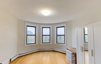 1678 Commonwealth Ave, Unit 4 in Boston, MA - Building Photo