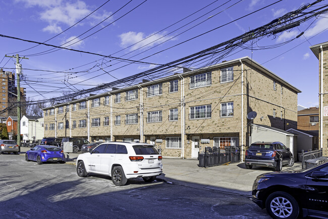 3314-3326 De Reimer Ave in Bronx, NY - Building Photo - Building Photo