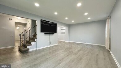 12159 Dove Cir in Laurel, MD - Building Photo - Building Photo
