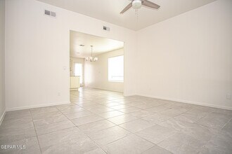 13106 Cleethorpes St in El Paso, TX - Building Photo - Building Photo