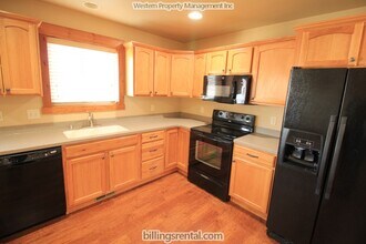 2027 Lakehills Dr, Unit 2027 in Billings, MT - Foto de edificio - Building Photo