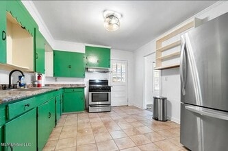 906 Quinn St in Hattiesburg, MS - Building Photo - Building Photo