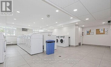 100 Echo Point in Toronto, ON - Building Photo - Building Photo