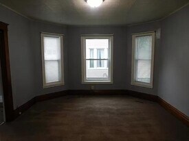 1408 Logan Ave in Marinette, WI - Building Photo