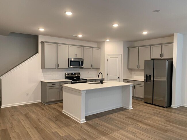 3138 Marbella Cir in Kennesaw, GA - Building Photo - Building Photo