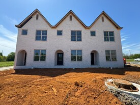 901 27th St in Tuscaloosa, AL - Building Photo