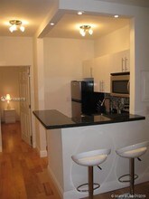 842 Meridian Ave-Unit -2B in Miami Beach, FL - Foto de edificio - Building Photo