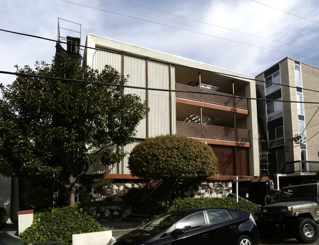 3921 Harrison St in Oakland, CA - Building Photo - Building Photo