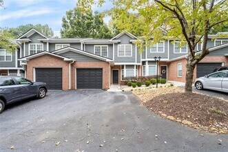 2680 Pine Tree Rd NE in Atlanta, GA - Building Photo - Building Photo