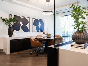 1100 South in Charlotte, NC - Foto de edificio - Building Photo