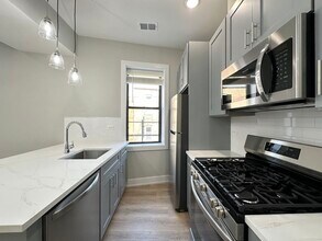 437 W Belden in Chicago, IL - Building Photo - Building Photo