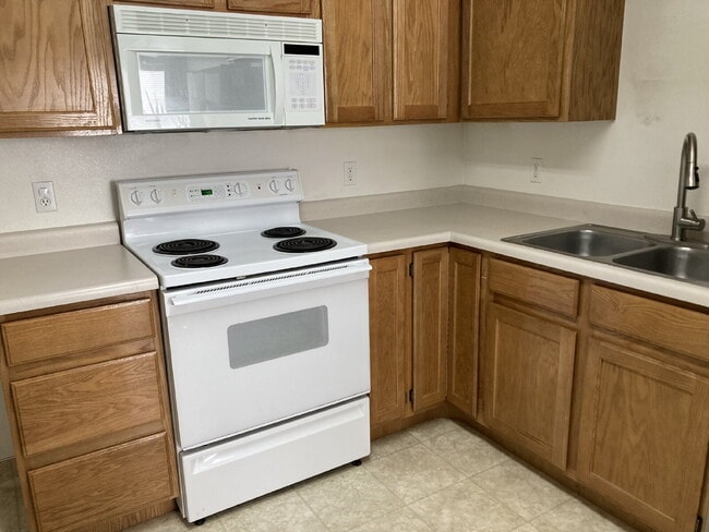 608 W 700 N in Saint George, UT - Building Photo - Building Photo