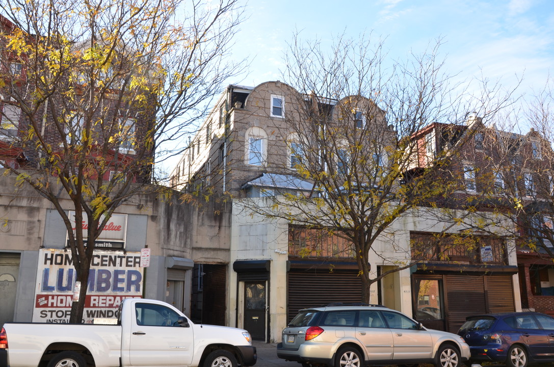 Melville Apartments in Philadelphia, PA - Foto de edificio