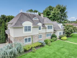 142 Parker Rd in West Long Branch, NJ - Building Photo - Building Photo