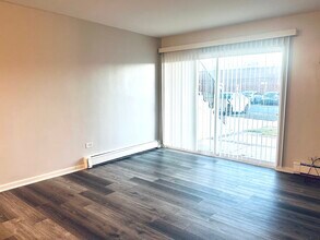 2B E Dundee Quarter Dr in Palatine, IL - Building Photo - Building Photo