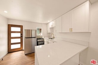 2115 W 129th St in Gardena, CA - Building Photo - Building Photo