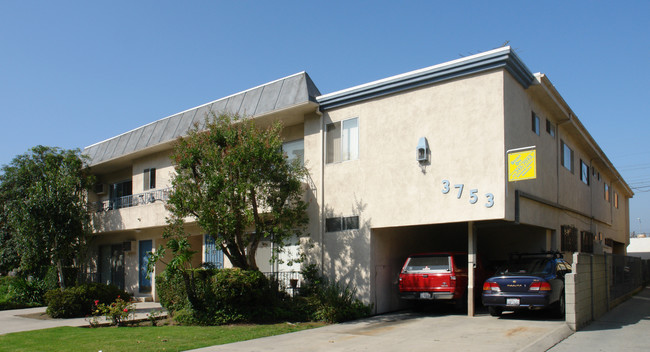 3753 Keystone Ave in Los Angeles, CA - Foto de edificio - Building Photo
