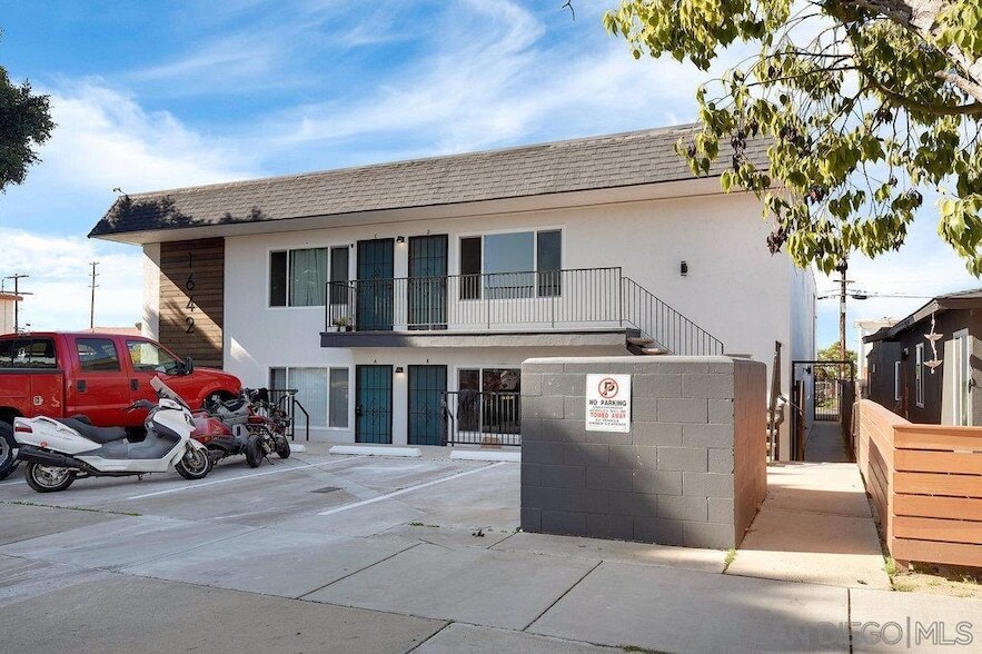 1642 C Ave, Unit 105 in National City, CA - Building Photo