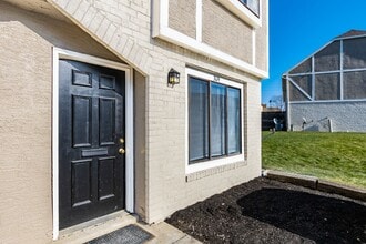 3113-3123 Francinelane Dr in Columbus, OH - Building Photo - Building Photo